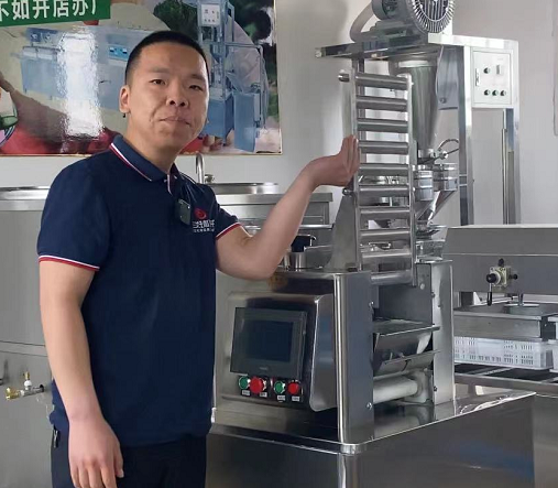 仿手工餃子機五大升級，在困難中前進 在思考中冷靜