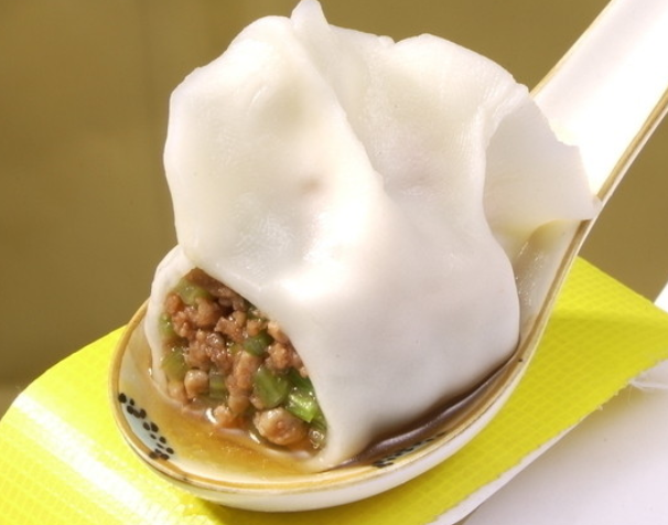 全自動餃子成型機好不好用？需要幾個人操作？